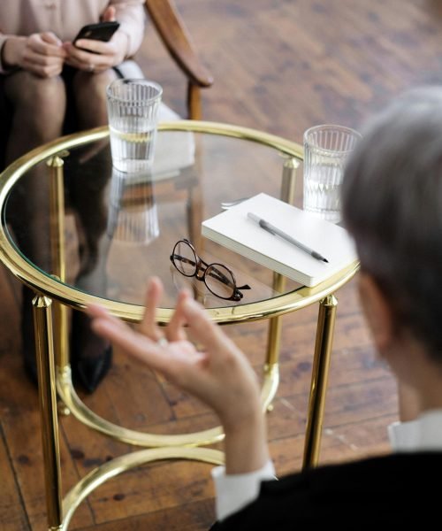 pexels-cottonbro-4098374